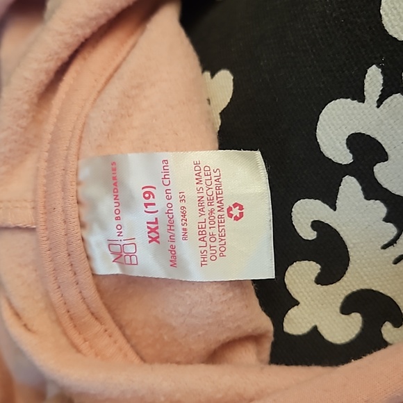 No Boundaries pink Cropped butterfly hoodie - Picture 5 of 7